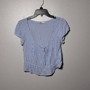 Hollister Women Blue and White Flutter Sleeve Tie Front Blouse size S